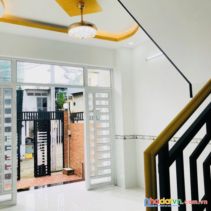 Nhà đẹp 3t 73m2 ( 4.8x15).hẻm nhựa 6m giá 4.5 tỷ. phạm văn đồng, thủ đức.