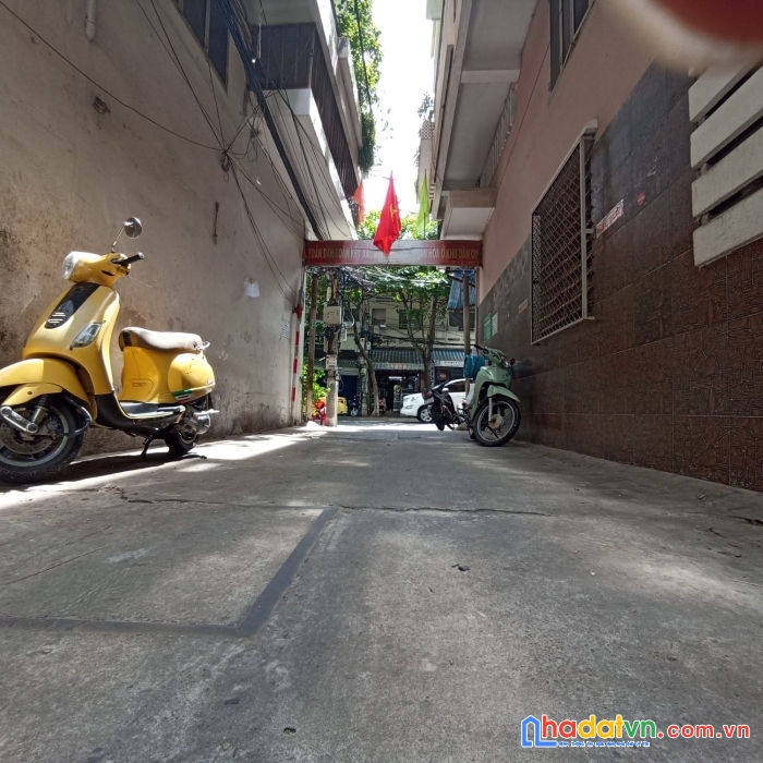 Bán đất tặng nhà c4 đường 30 tháng 4 chỉ nhỉnh 2 tỷ