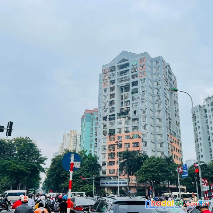 Bán gấp căn hộ chung cư hoàng minh giám 2pn 1vs tầng trung lô góc thoáng mát 65m 2 tỷ