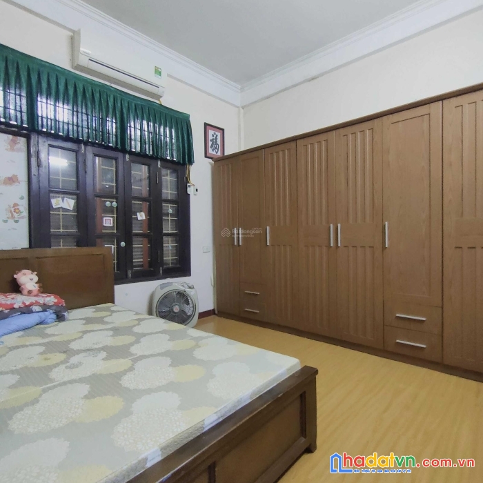 Cho thuê nhà ngõ 79 cầu giấy dt 54m2*4 tầng 4pn giá 11tr/tháng