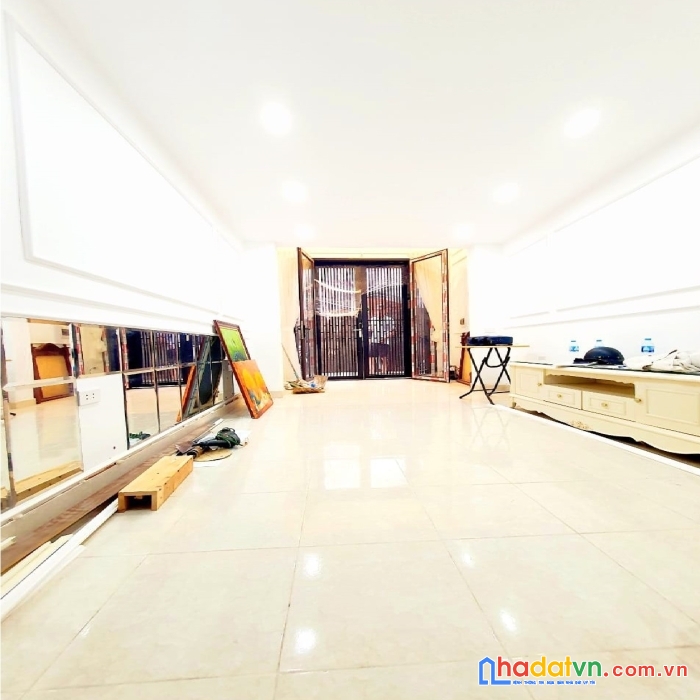 Bán nhà lạc trung. nội thất cực đẹp. 36 m x 5 tầng 3,6 tỷ có thương lượng