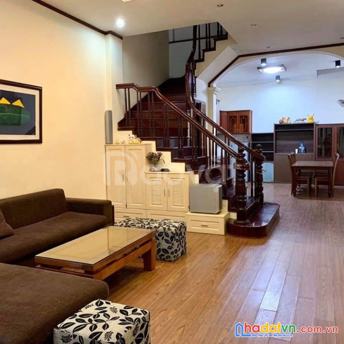 Huỳnh thúc kháng, gần phố, sát oto, thông, 2 thoáng, 56m2 x 5t, 5.2 tỷ