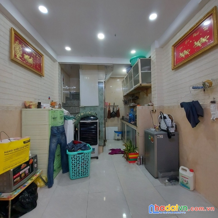 Hàng thơm phường 21 bình thạnh 3 tầng giá 2,2 tỷ