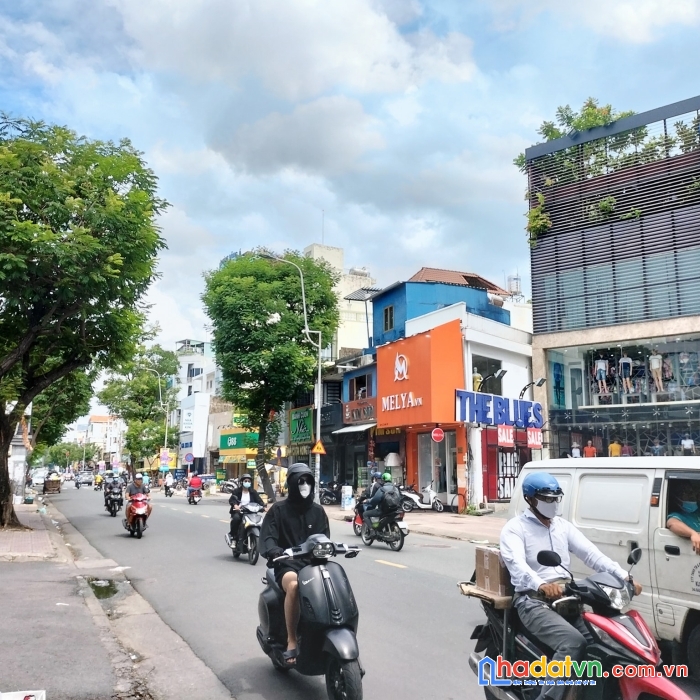 Bán nhà 74m2 ngang 4.6m huỳnh văn bánh, giá chỉ 7 tỷ 900