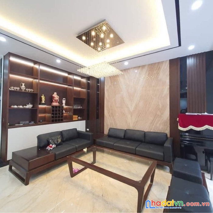 Bán nhà bồ đề - long biên 58m2 x 5 tầng - giá 5.2 tỷ - gara oto 7 chỗ - nội thất 5 sao - lô góc