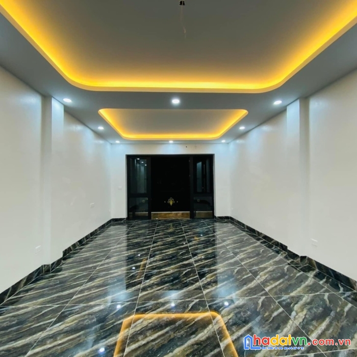 Hiếm!nhà mặt phố núi trúc,doanhh thu300tr.năm,30m,4tầng,nhỉnh 7 tỷ