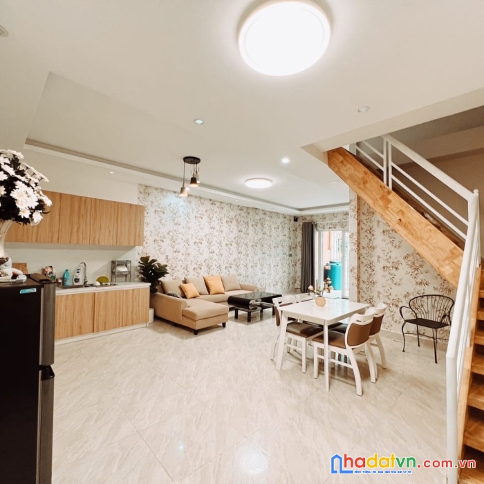 Gấp gấp..cần bán căn nhà đẹp sổ xd đường quang trung, đà lạt giá chỉ 5 tỷ