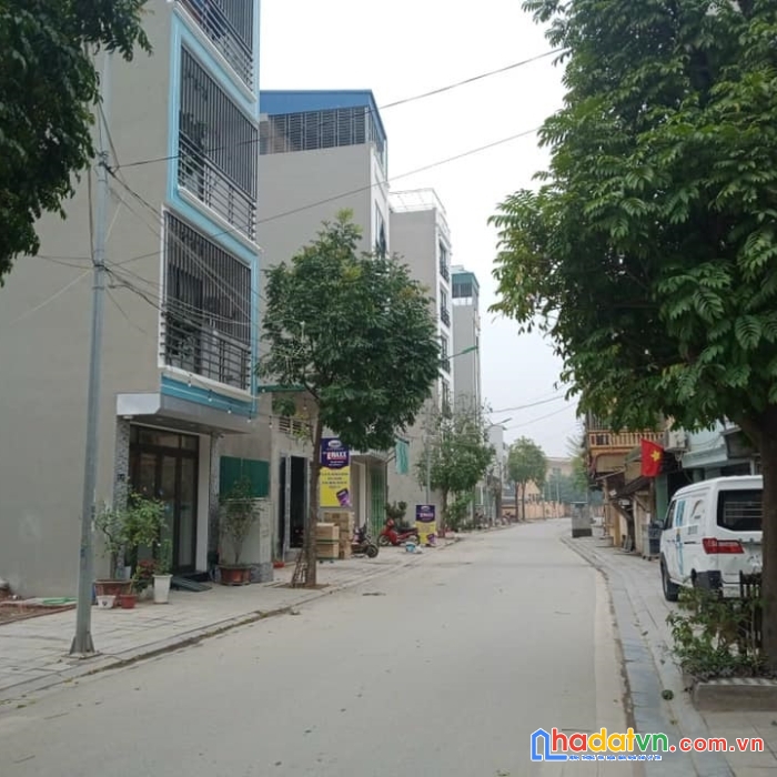 Bán đất đấu giá ngõ cổng, kiến hưng, 50m2, đông nam, ô tô giá 5.6 tỷ