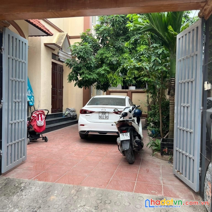 Bán nhà yên nghĩa - hà đông 180m biệt thự 3 tầng 4 ngủ có sân vườn xung quanh. giá chào 7,3 tỷ.