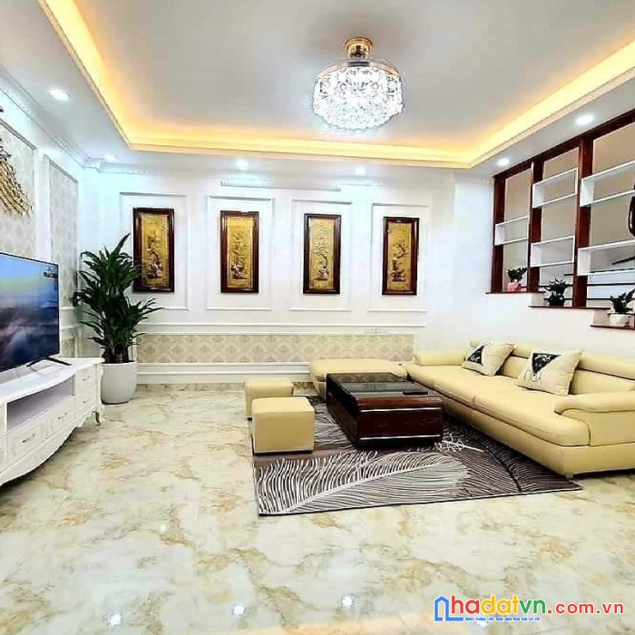 Bán nhà kim ngưu. view vườn hoa trường học. 36m x 5 tầng. 3.5 tỷ có thương lượng