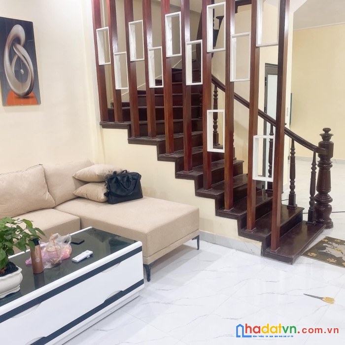 Một nhà ra ô tô tránh bán nhà thanh xuân khương trung 40m 4 tầng mặt tiền 4m ô tô đỗ cổng ở ngay