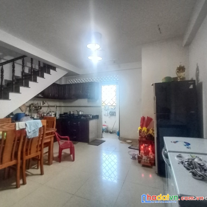 123m2 nhỉnh 3 tỷ ngang 5.5m nở hậu đặng thúc vịnh hẻm 7m thông hiếm có.