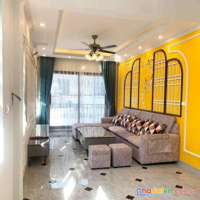 Bán nhà thịnh  liệt, mới xây  46 m2 x 5 tầng - 3  tỷ,