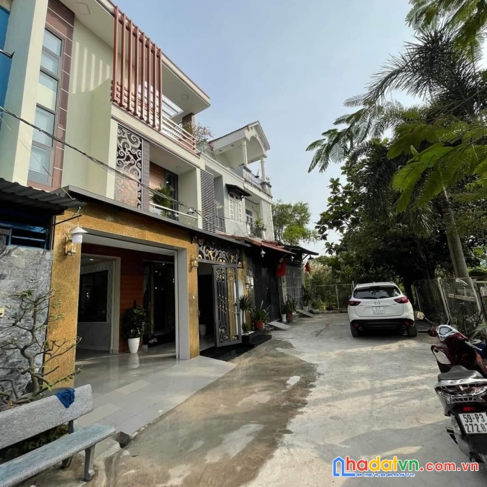 Bán gấp biệt thư mini - dương cát lợi nhà bè -100m2 giá 9 tỷ