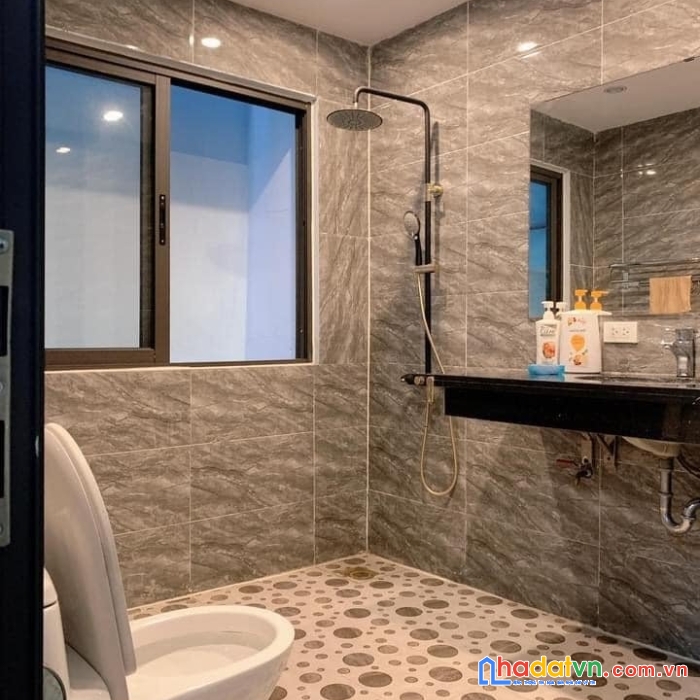 Bán nhà cầu giấy-28m-phân lô-oto đỗ cửa-kinh doanh-3tỷ
