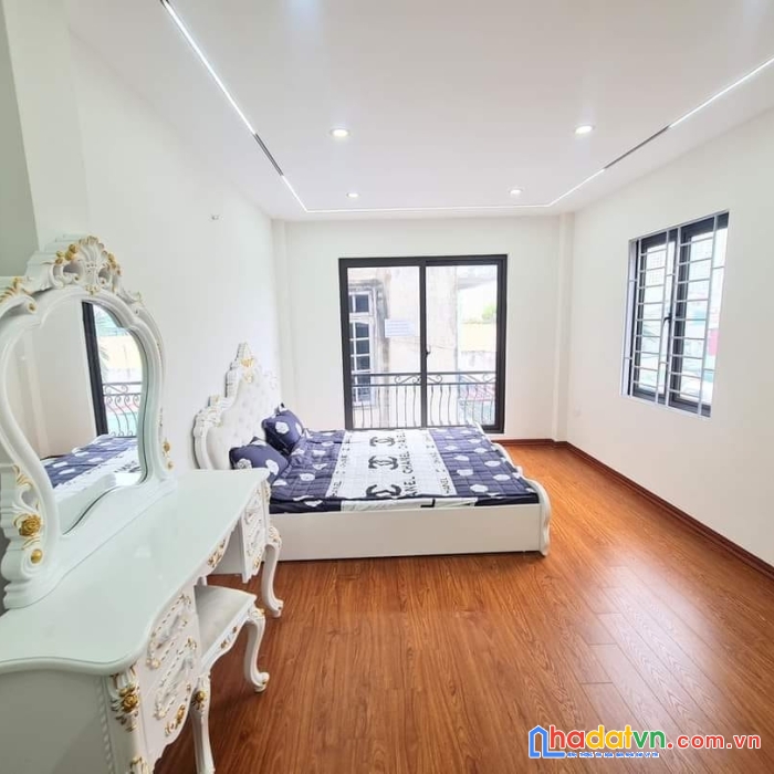 Bán nhà tân khai 45m2- 4 tầng- 4.2 tỷ- ô tô đỗ cửa