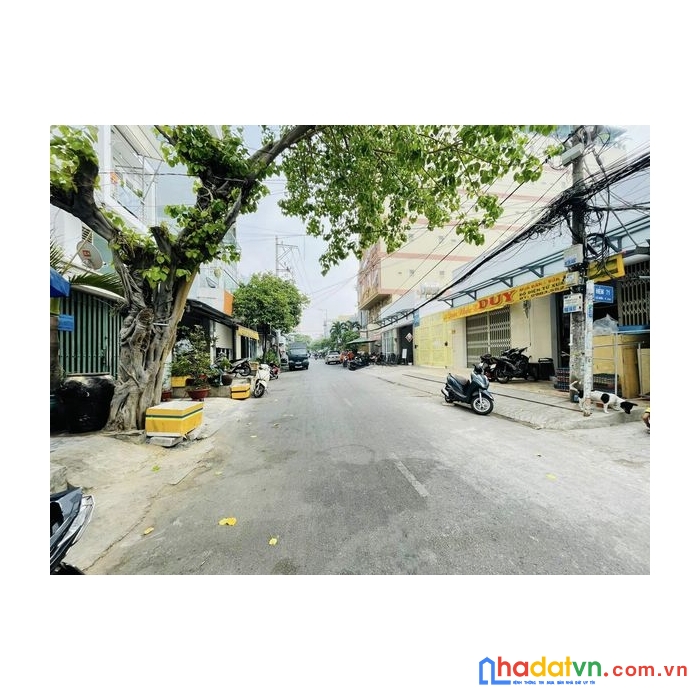 Chủ ngộp ngân hàng cần bán nhanh,nhà cấp 4,hai mặt tiền đường số 53,,phường tân quy,q7.