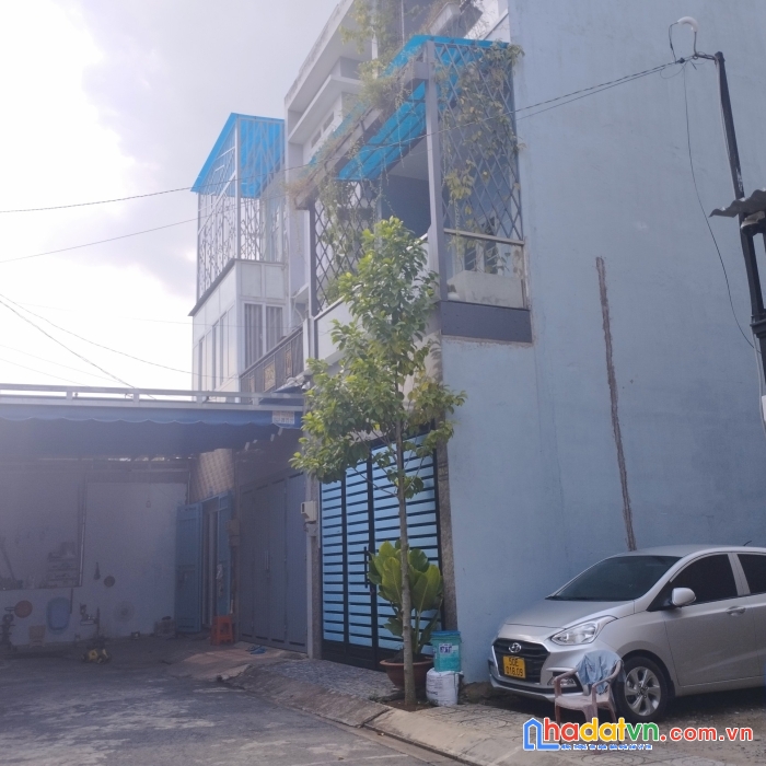 Bán nhà btct ở ngay  đường số 10 linh xuân 53m hxh