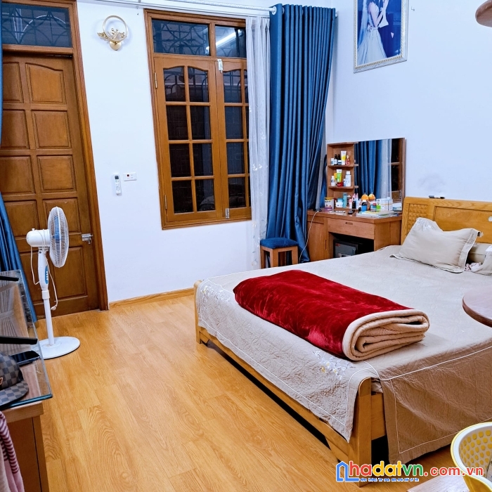 Bán gấp nhà thiên hiền ngõ thông ô tô kinh doanh 38m2x5t 4,5 tỷ