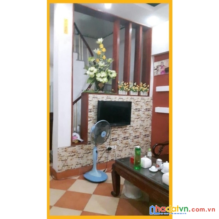 Lạc trung chủ quyết bán trước tết, dt31m2 x 5 tầng, mt3.8m, giá 2.7 tỷ.