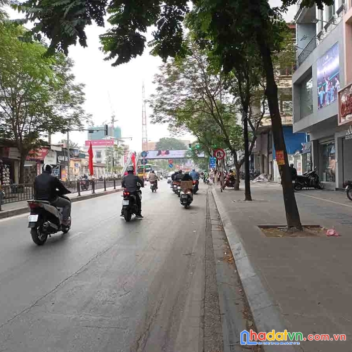 Bán nhà chùa bộc, hai thoáng, ngõ thông tứ tung, 5 tầng, giá chỉ 7.95 tỷ
