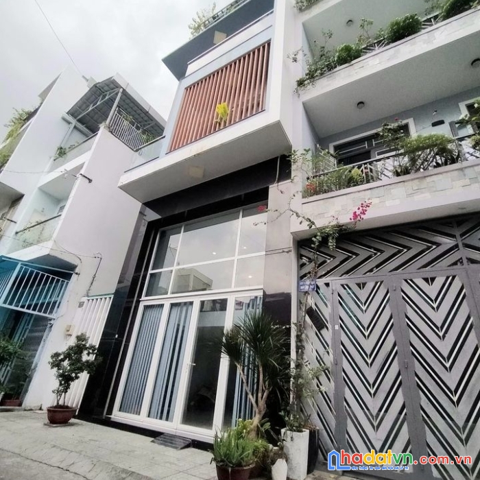 Nhà hxh đường nguyễn thị thập, phường tân phú, quận 7, 4,5x17m, 2 tầng, giá đầu tư