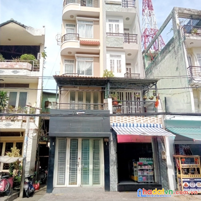 Nhà bán căn góc mặt tiền đường hưng phú p8q8  giá : 9.1 tỷ