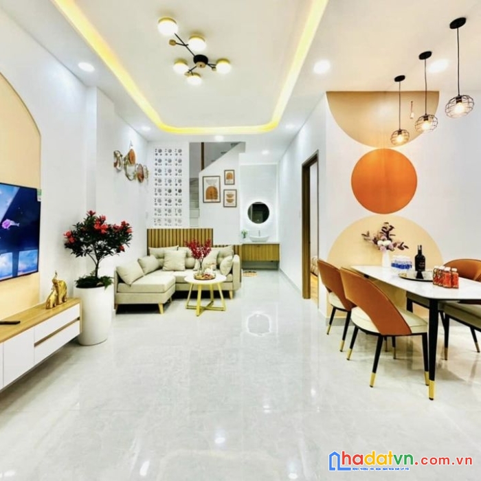 Bán nhà riêng 4.2m x 13m, 3pn, hxh âu dương lân p3, q8 giá 5.6 tỷ