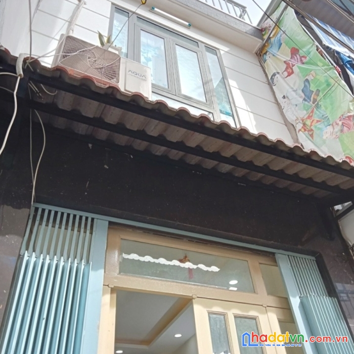 Cho thuê nhà nc hẻm 296 ba đình p10 q8. - giá: 9triệu/tháng