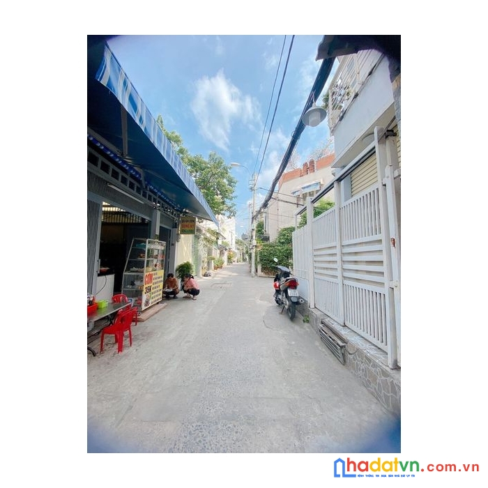 Chính chủ trang bìa,nhà 3 tầng btct,hxh thông,dt 74m,đường lâm văn bền phường tân kiểng q7