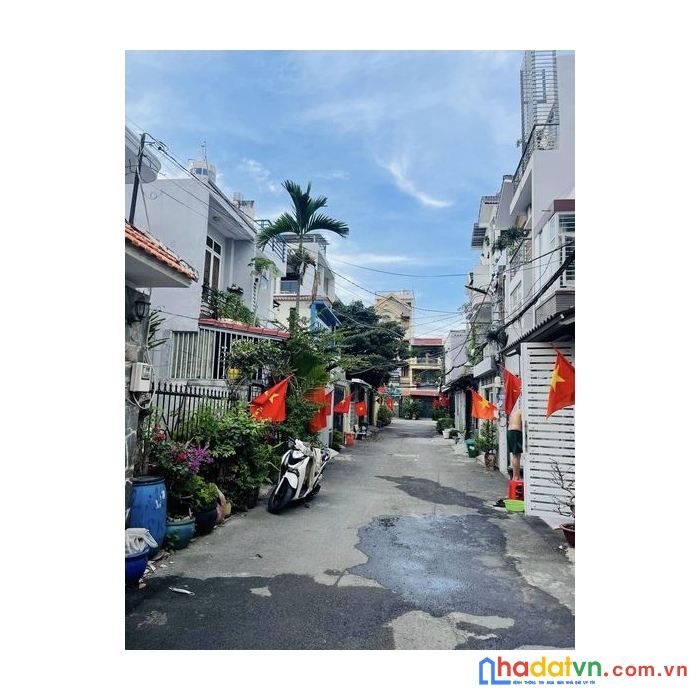 Hàng hiếm ngang 6m khủng,vị trí vip q7,dt 110m,đường số phường bình thuận .hẻm 7m.