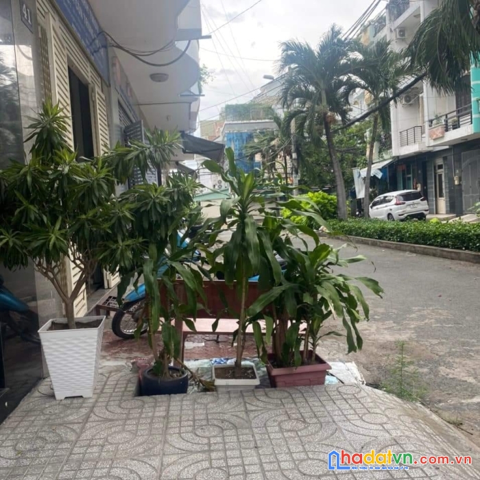 Bán nhà mặt tiền 20m, cao lỗ quận 8, 4 tầng, 4x14, 56m2, 9 tỷ5.