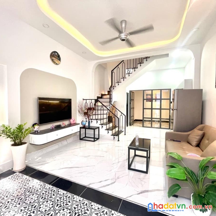 Bán nhà đẹp đường nguyễn quý anh - 45m2 - 3 phòng ngủ -  tặng nội thất