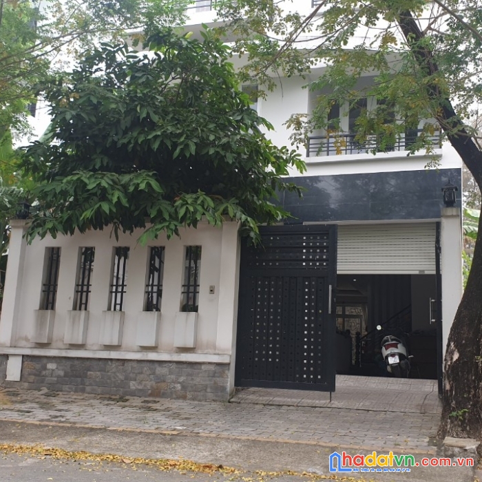 Chính chủ cần bán gấp căn nhà biệt thự tại huyện nhà bè , tp hcm