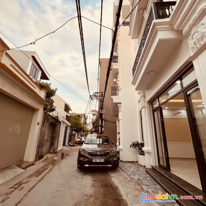 Hạ giá 2 căn lô góc xây 4 tầng đà nẵng, giá 3.95 tỷ