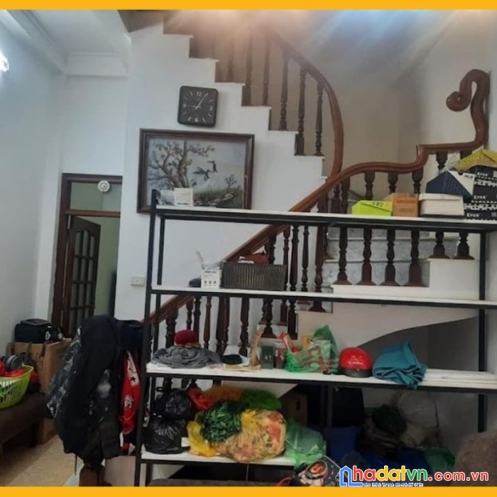 Đại la ra ngã tư sở gần, vài bước ra phố, dt42m2 x 4 tầng, mt3.9m, giá 3.6 tỷ.