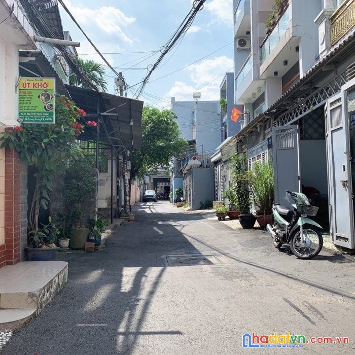 Một căn sót lại hxh quang trung 60m2 ngang 4.5m 4 tầng gần siêu thị chỉ 6 tỷ.