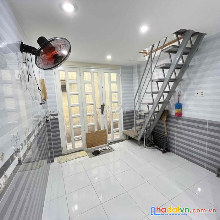 Bán nhà xinh 3/2 , quận 10, tp hồ chí minh