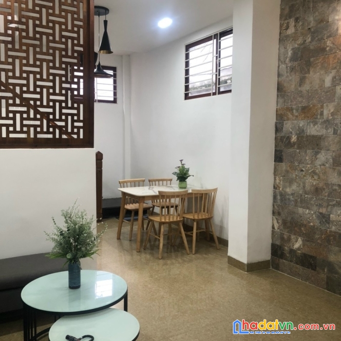 .nhà lê duẩn, góc kiệt 2.5m, 40m2, 2 tầng mới đẹp