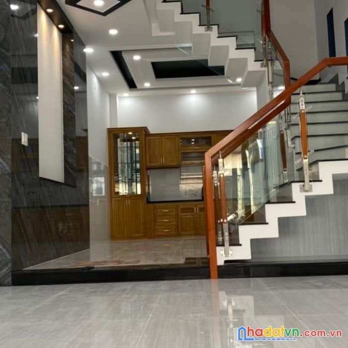 Bán gấp nhà mới đẹp phùng tá chu (4 x16) 3.5 tấm giáp khu tên lửa giá 8.1 tỷ
