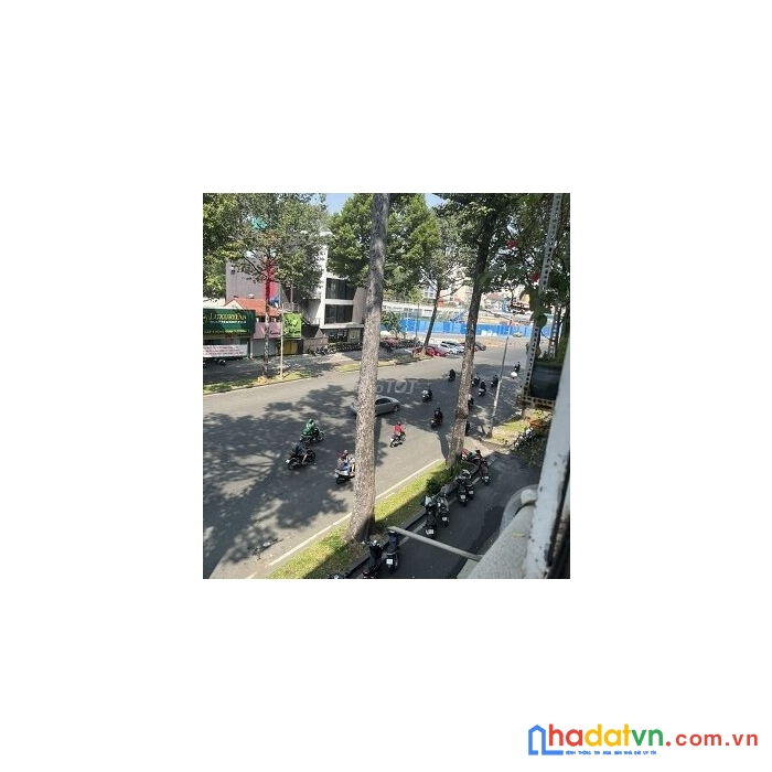 Cần bán căn nhà mặt tiền đường trần hưng đạo, phường nguyễn thái bình, quận 1