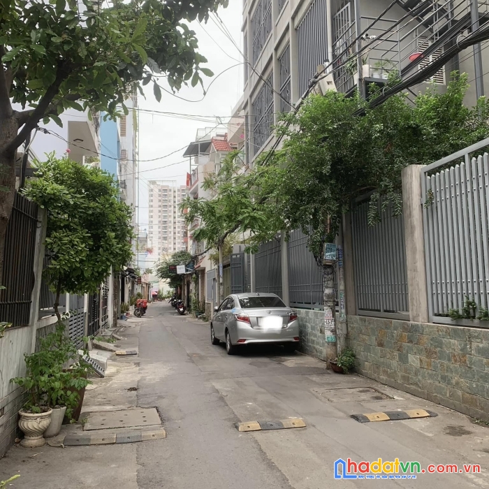 Nhà xe hơi đậu trước cửa huỳnh tấn phát quận 7 - 1 trệt 3 lầu giá chỉ 5.8 tỷ