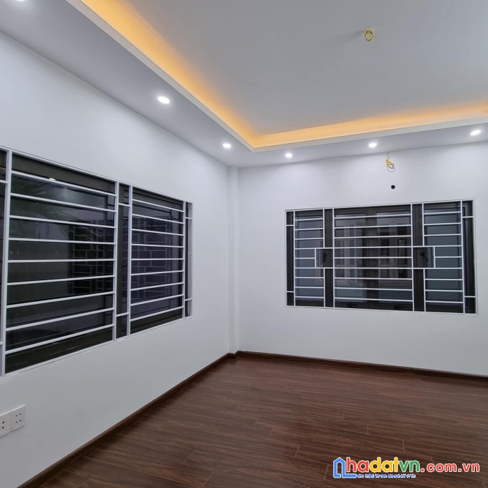 Hoa hậu thành công, mới, mặt tiền rộng, ngõ ba gác tránh, nội thất xịn, chỉ 4.5 tỷ