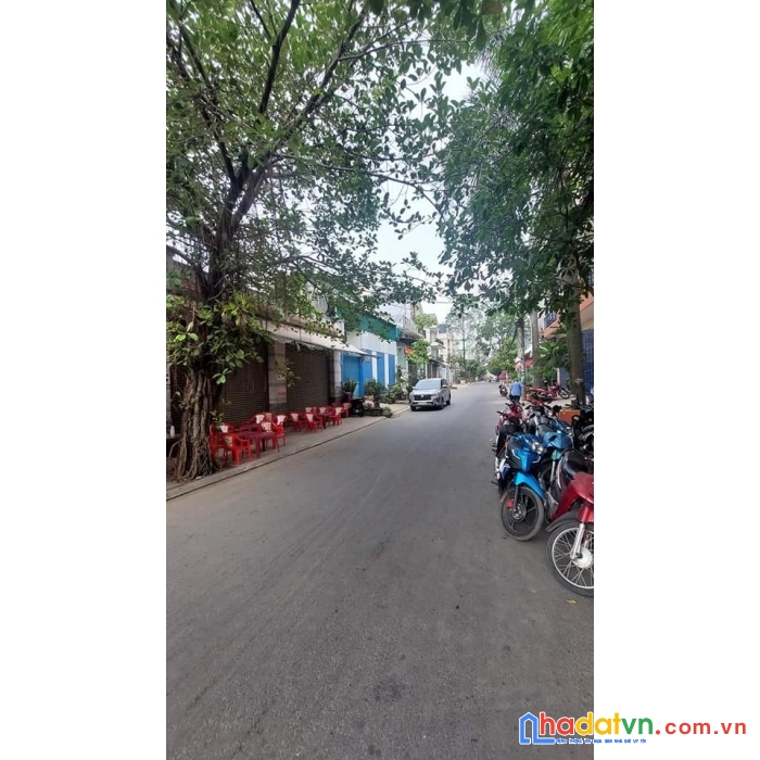 Giảm 1 tỷ 5, nhà 4 tầng, ô tô vào ngủ, 5x28m, tiện kinh doanh, giá rẻ.