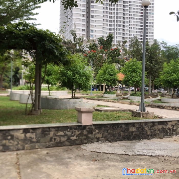 Hàng vip nhà c4 lô góc 2mt khu himlam quận 7. dt 5x16. chỉ 17 tỷ.
