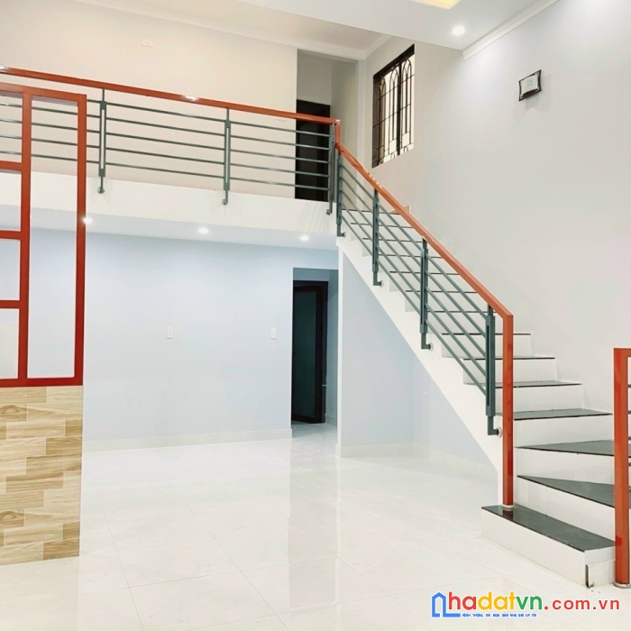 Bán nhà 1 trệt 1 lửng p.hiệp hoà, đường oto thông chỉ 2ty8