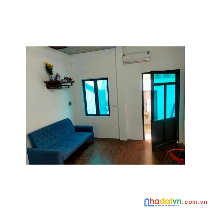 Bán nhà cầu đơ - nhà gần phố - 3 bước chân ra ga tàu và bến xe buýt - giá 2.x tỷ