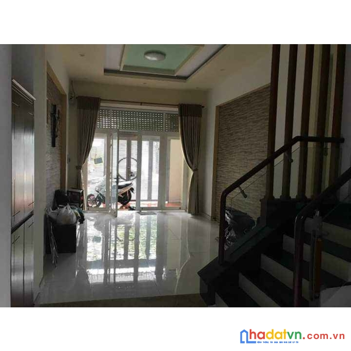Nhà tân phú, 4.4x15.7m, 4 tầng, tiện vừa ở vừa kinh doanh.