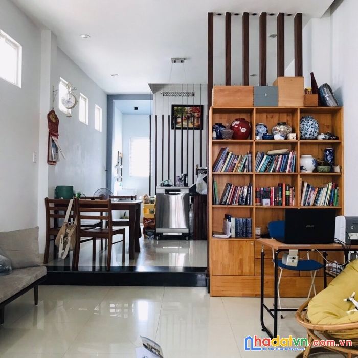 Bán gấp nhà 3 tầng góc 3 mặt kiệt ô tô tránh nhau điện biên phủ, dt 60.4m2, chỉ 4 tỷ 3 còn tl