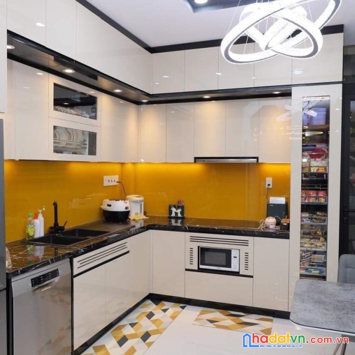 Bán nhà hxh 3 tầng tặng hết nội thất sang chảnh trung tâm tân phú chỉ 5 tỷ xx